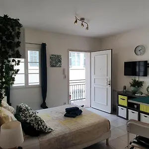 Appartement Charles De Gaulle - Vieux Port, Marseille